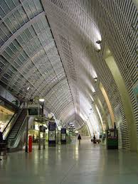 La gare d'Avignon TGV est une gare ...